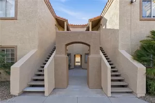 Photo #2: 2762471 Listing