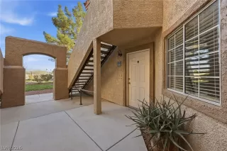 Photo #4: 2762471 Listing