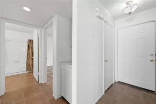 Photo #6: 2762471 Listing