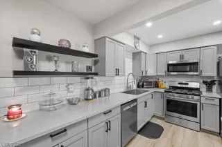 Photo #3: 2762541 Listing 