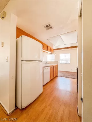 Photo #2: 2762553 Listing 