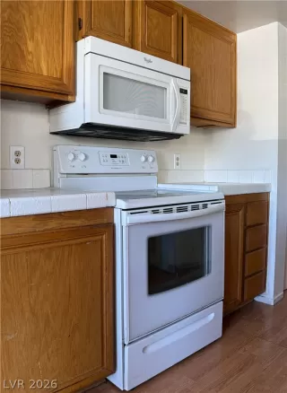 Photo #4: 2762553 Listing 