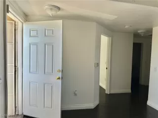 Photo #2: 2762568 Listing