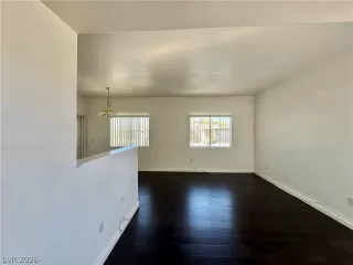 Photo #6: 2762568 Listing