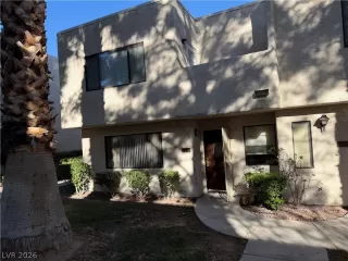 More Details about MLS # 2762579 : 2679 JACYRA AVENUE