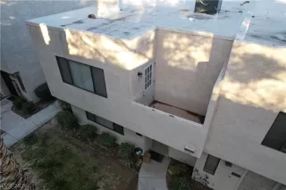 Photo #2: 2762579 Listing 