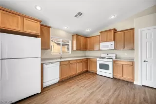 Photo #6: 2762602 Listing 