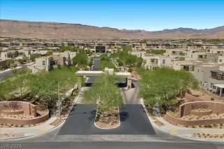 Photo #1: 2762612 Listing 