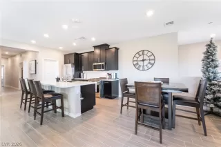 Photo #5: 2762650 Listing 