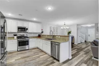 Photo #3: 2762700 Listing 