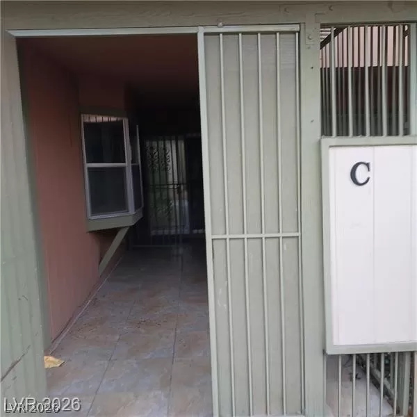 MLS: 2762746 Condo For Sale