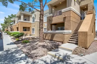 Photo #3: 2762778 Listing 