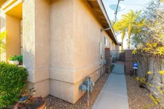 Photo #2: 2762793 Listing 