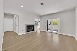 Photo #4: 2762805 Listing 