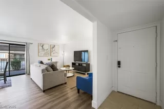 Photo #2: 2762811 Listing 