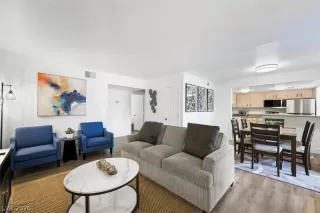 Photo #4: 2762811 Listing 