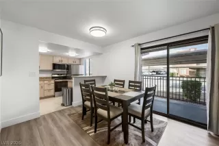 Photo #5: 2762811 Listing 