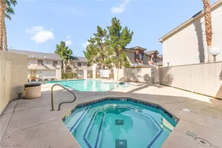 Photo #2: 2762813 Listing 