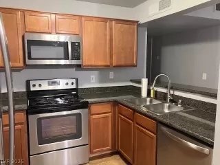 Photo #5: 2762816 Listing 