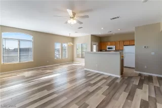 Photo #2: 2762843 Listing 