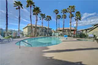 Photo #2: 2762856 Listing 