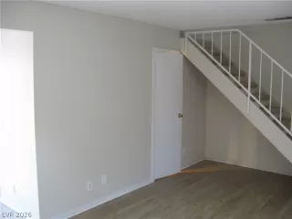 Photo #1: 2762893 Listing 