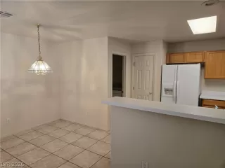 Photo #2: 2762916 Listing 