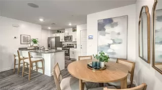 Photo #2: 2762917 Listing 