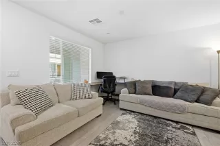 Photo #6: 2762946 Listing 