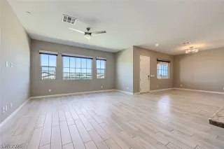 Photo #5: 2762947 Listing 