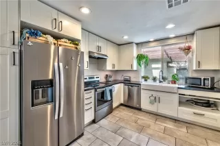 Photo #1: 2763009 Listing 