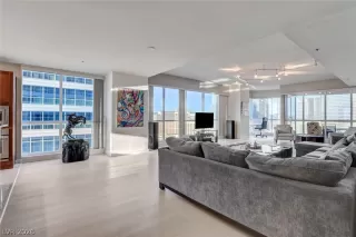 Photo #1: 2763053 Listing 