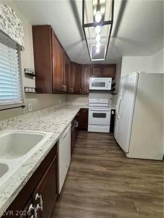 Photo #1: 2763078 Listing 