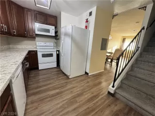 Photo #3: 2763078 Listing 