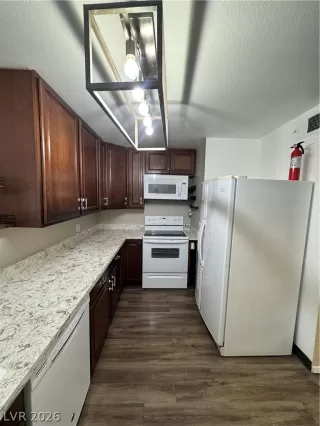 Photo #5: 2763078 Listing 