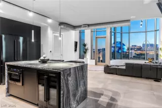 Photo #1: 2763095 Listing 