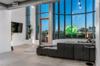 Photo #2: 2763095 Listing 