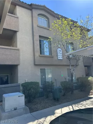 Photo #1: 2763135 Listing 