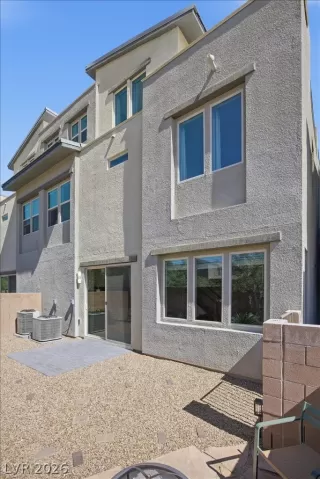 Photo #3: 2763281 Listing