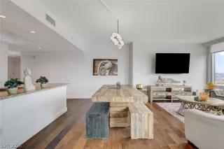 Photo #5: 2763311 Listing 