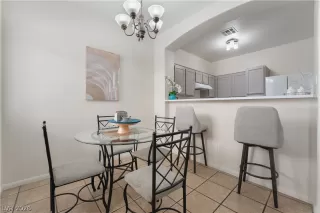 Photo #6: 2763337 Listing