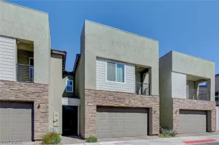 Photo #1: 2763358 Listing