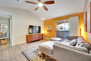 Photo #1: 2763385 Listing 