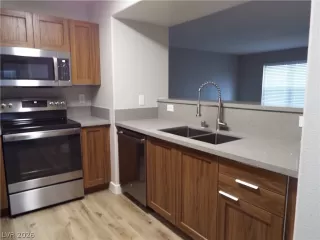 Photo #3: 2763386 Listing 