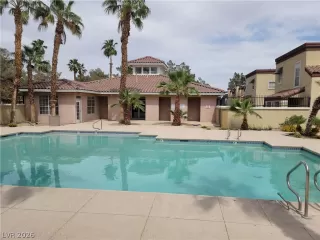 Photo #2: 2763406 Listing 