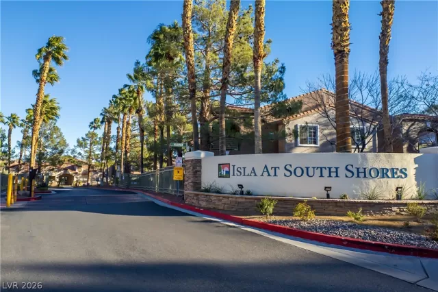 MLS: 2763416 Condo For Sale