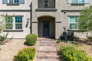 Photo #1: 2763432 Listing 