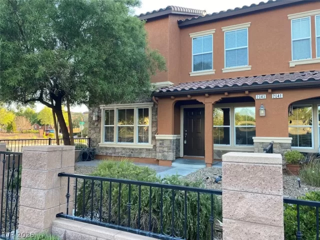 MLS: 2763506 Condo For Sale