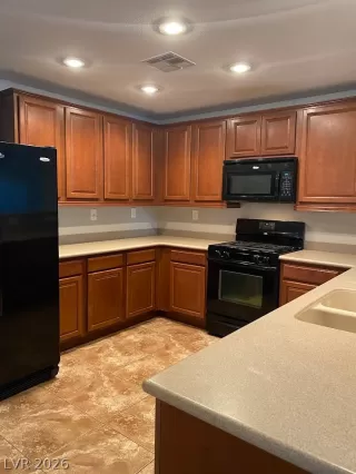 Photo #1: 2763506 Listing 