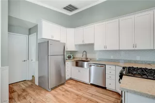 Photo #6: 2763516 Listing 